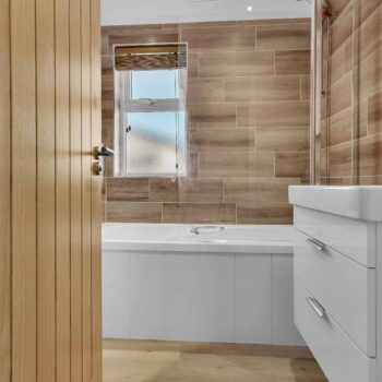 Wessex Classic Bathroom