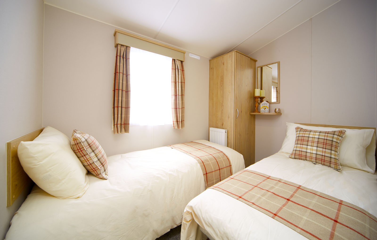 Holiday Home For Sale At Stratford Parks - Atlas Mirage - Twin Bedroom