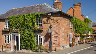 the-bell-pub-welford-chase-park-local-attractions